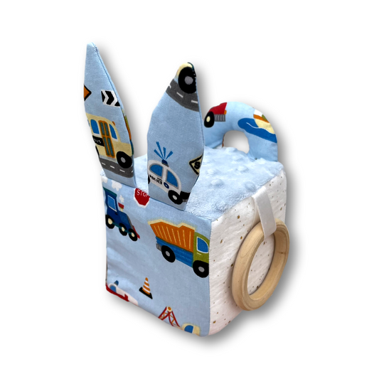 Cube d'activités en tissu Véhicules, éveil bébé