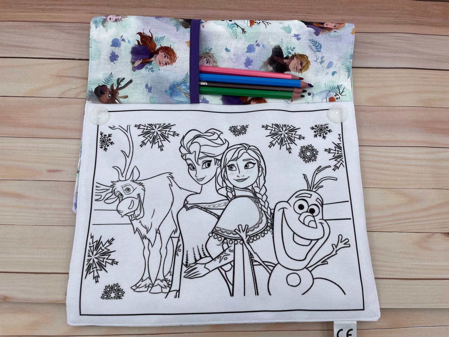 Pochette coloriage et dessin 2 en 1, 100% tissu, lavable et réutilisable thème Reine des neiges