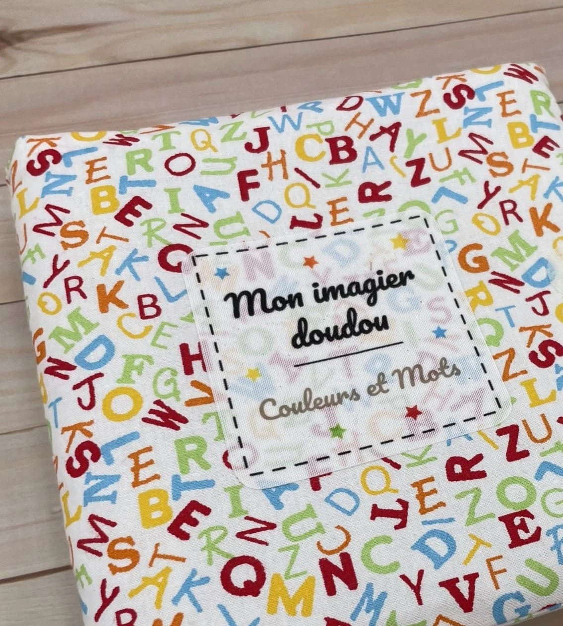 livre d'éveil imagier bébé apprentissage couleurs alphabet lettres mots