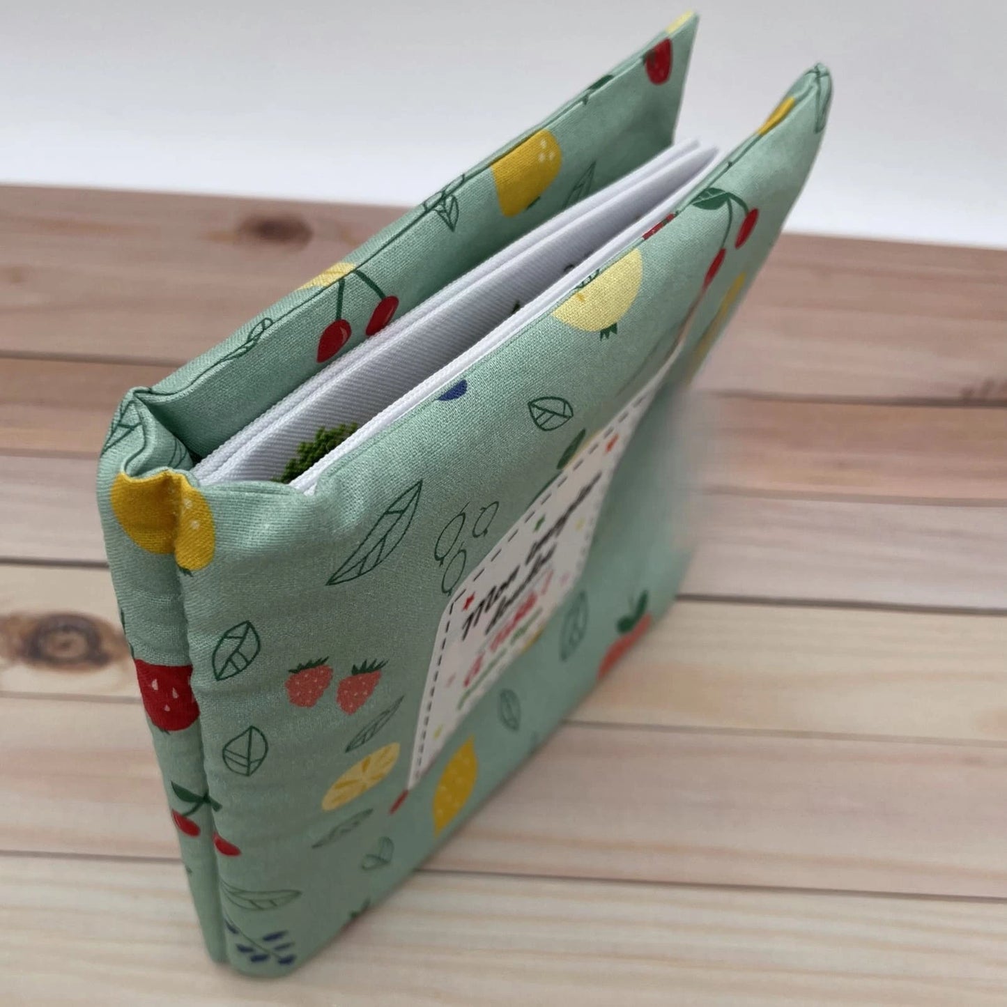 livre d'éveil bébé repas