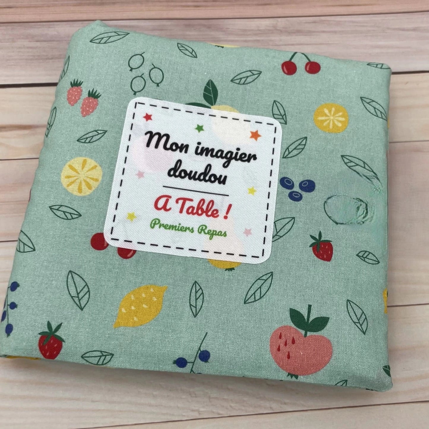 livre d'éveil bébé tissu lavable