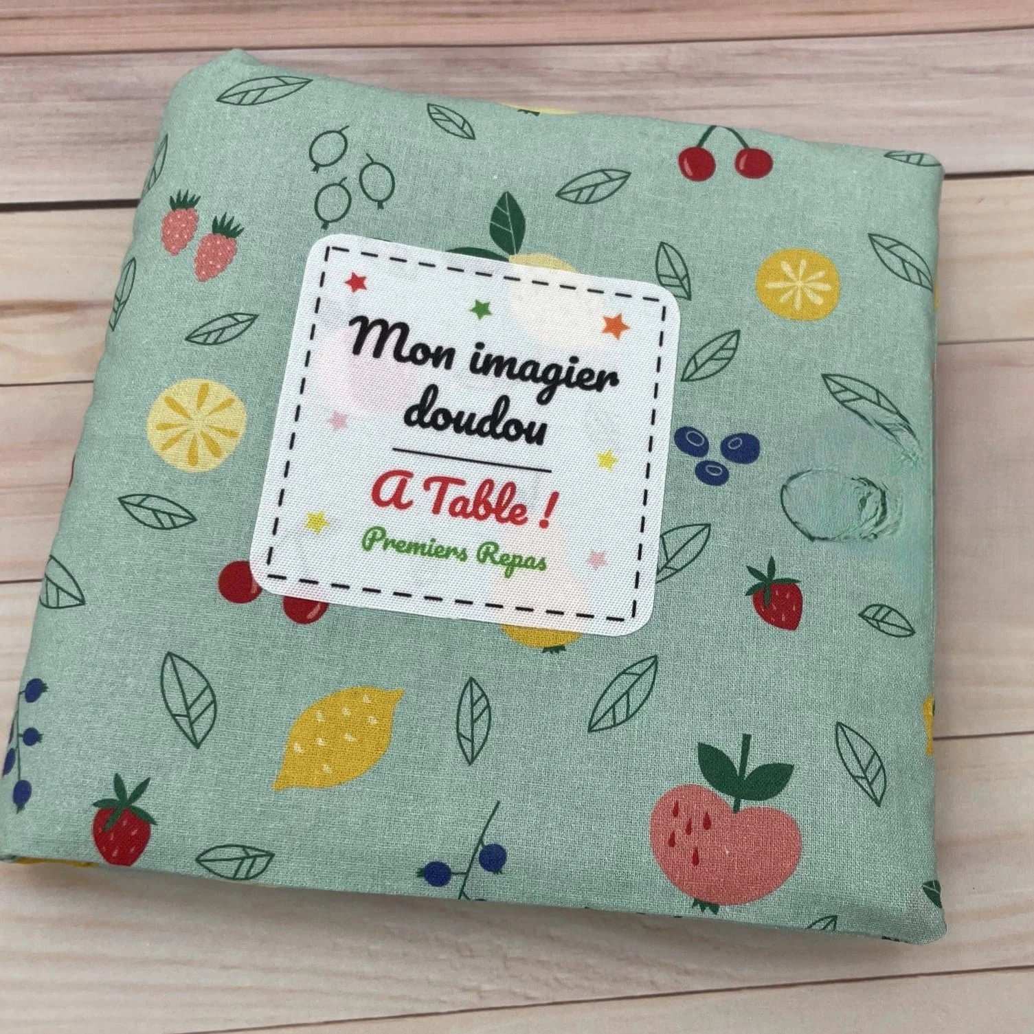 livre d'éveil bébé tissu lavable